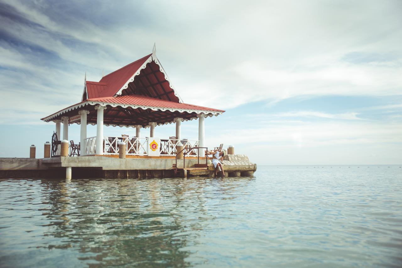 Moulin Sur Mer Beach Resort Montrouis Eksteriør billede