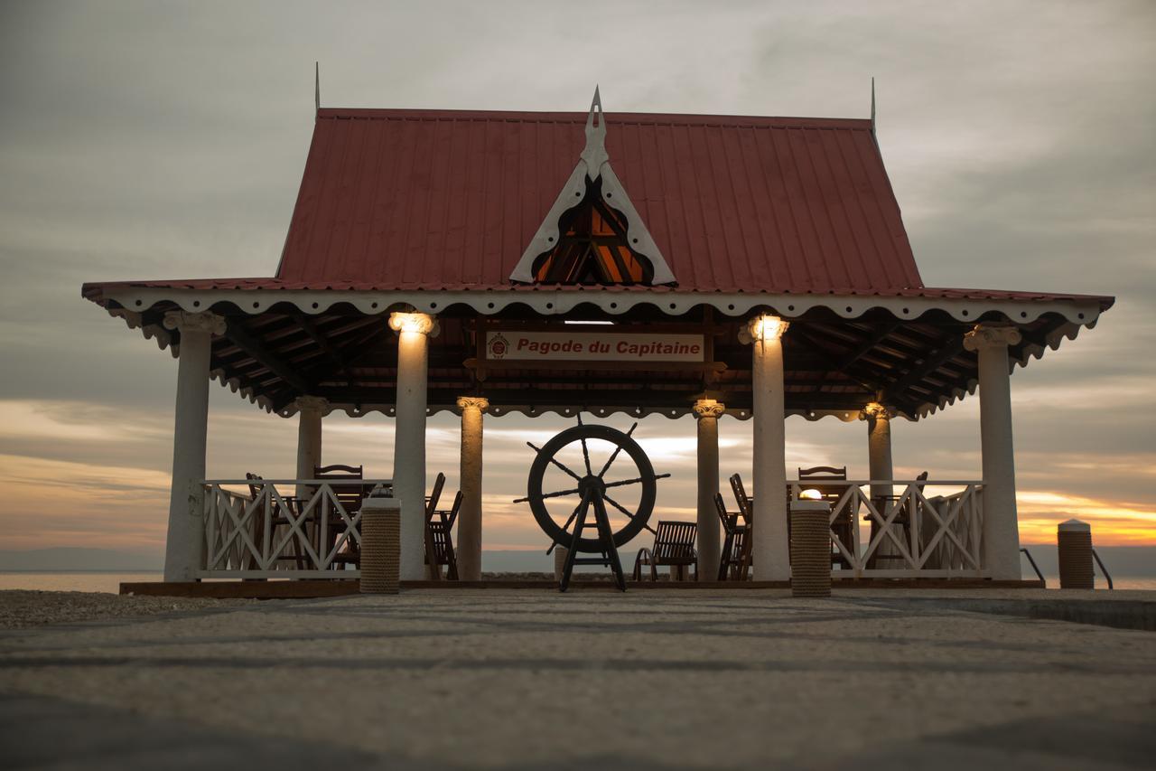 Moulin Sur Mer Beach Resort Montrouis Eksteriør billede