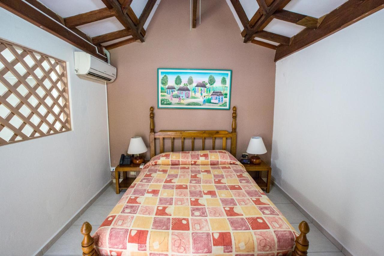 Moulin Sur Mer Beach Resort Montrouis Eksteriør billede